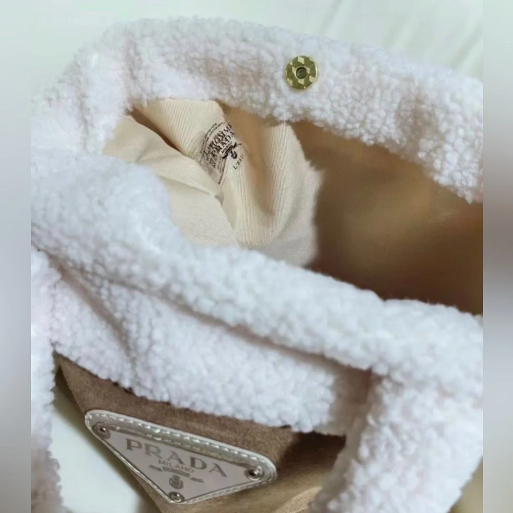 Tan and Cream Women's Bag - Picture 4 of 4